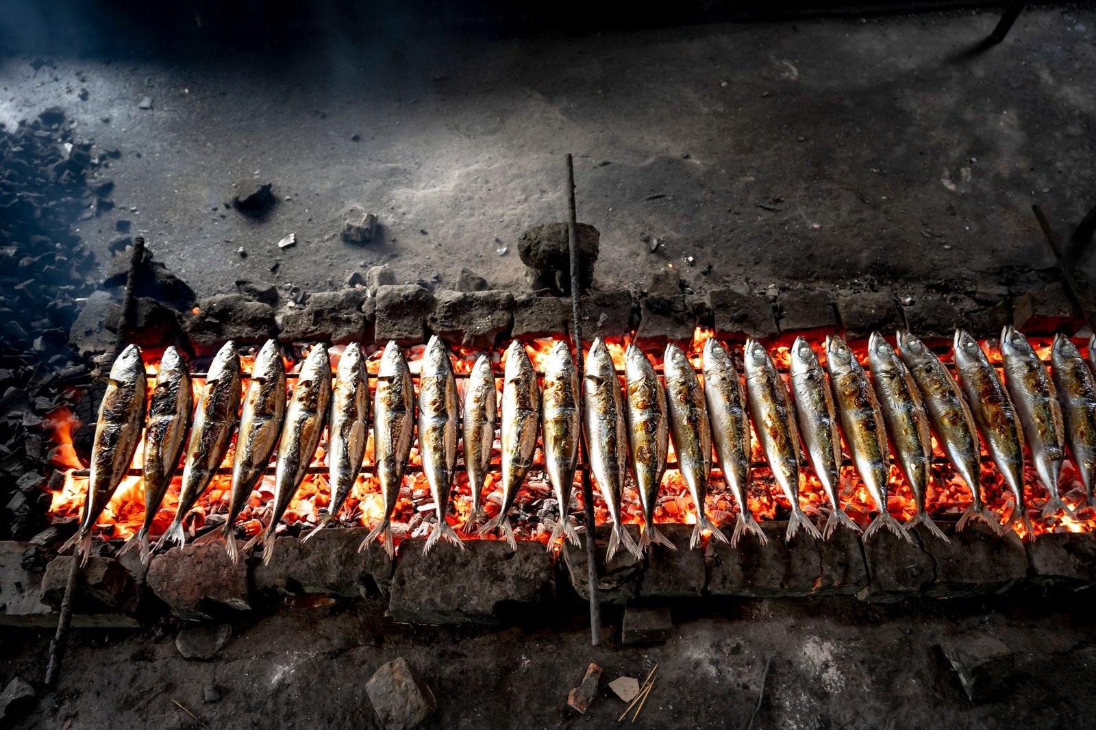 authentic espetos de sardinas recipe How To Grill Authentic Espetos De Sardinas Malagueños